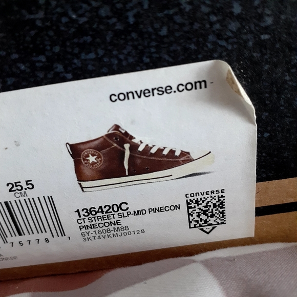 Converse Brown leather and cream. Men size 7. - Picture 4 of 7